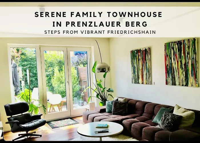 Townhouse With Garden, Terrace & Balcony
